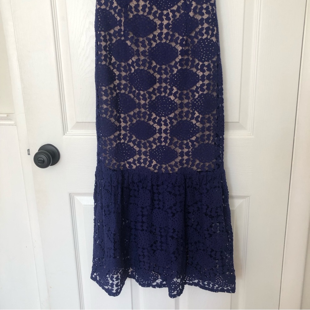 Honey Punch Lace Midi Dress - Picture 4 of 11